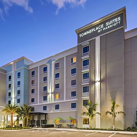 Towneplace Suites By Marriott Naples Vineyards Exterior photo